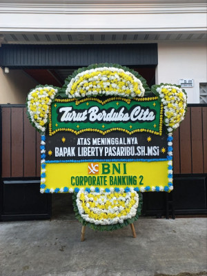 Papan Bunga Duka di Sei Kepayang Barat