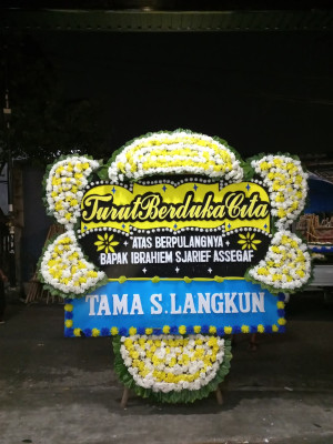 Papan Bunga Duka di Sei Kepayang Barat
